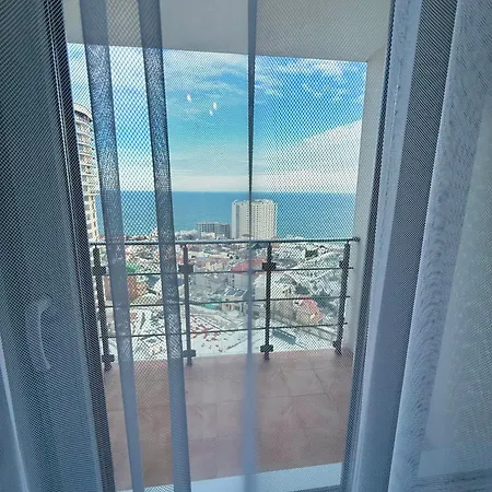 45 Pearl One-bedroom With Sea View And Terrace * Odessa