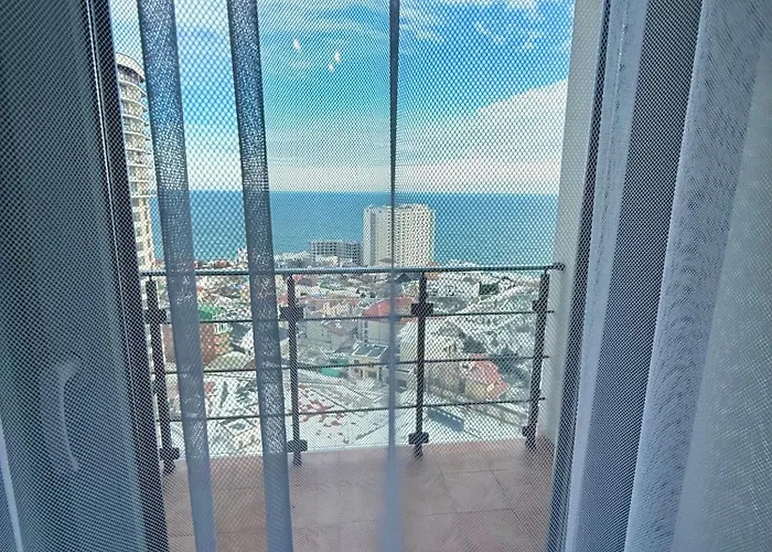 45 Pearl One-bedroom With Sea View And Terrace * Odessa
